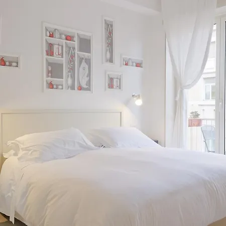 Guest house Domus Municipio 4*